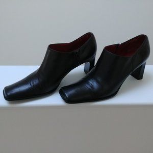 Anne Klein black leather ankle boots